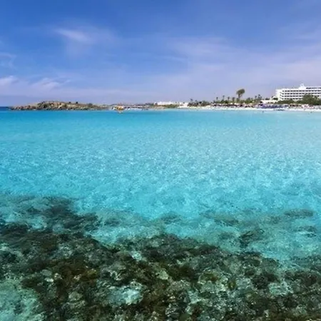 Dorothy 2 Minute Walk From Pernera Beach 111 Villa